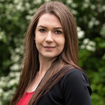 Mgr. Andrea Švástová